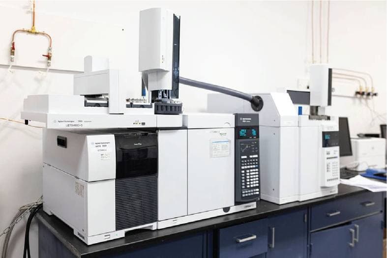 Shimadzu AOC-20i Plus GC-MS