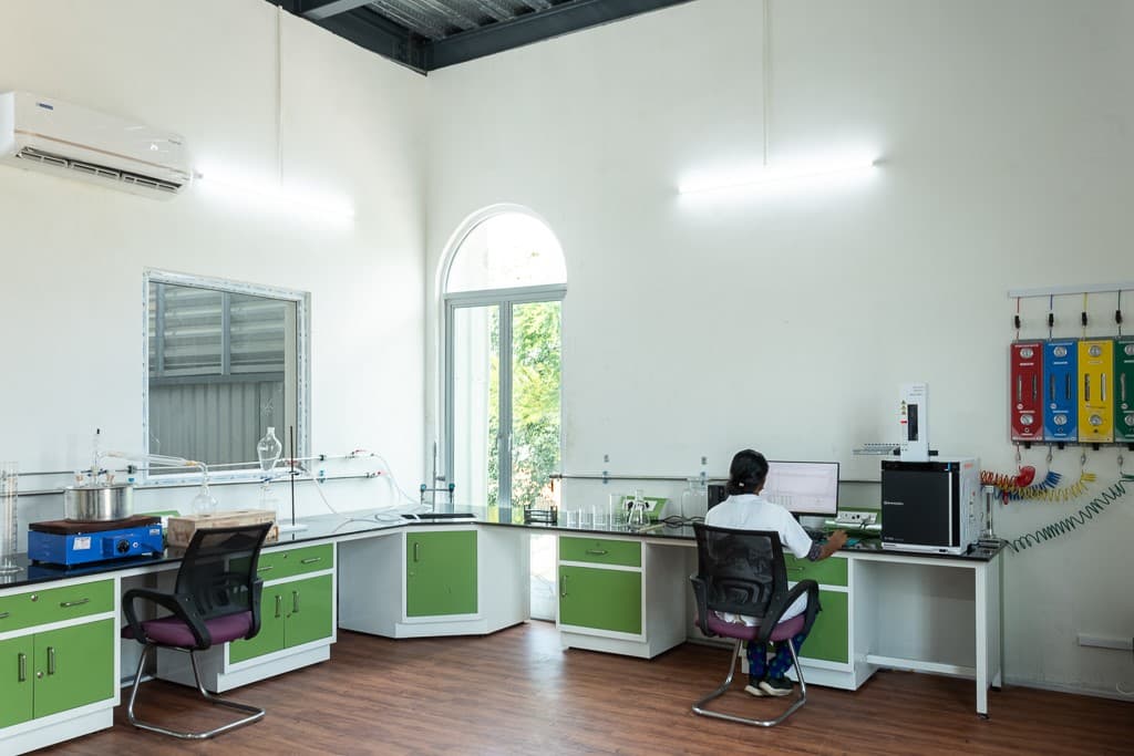 Amitié Fleur Advanced Analytics Laboratory